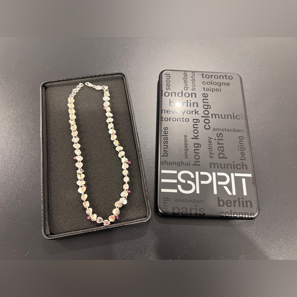 Esprit necklace